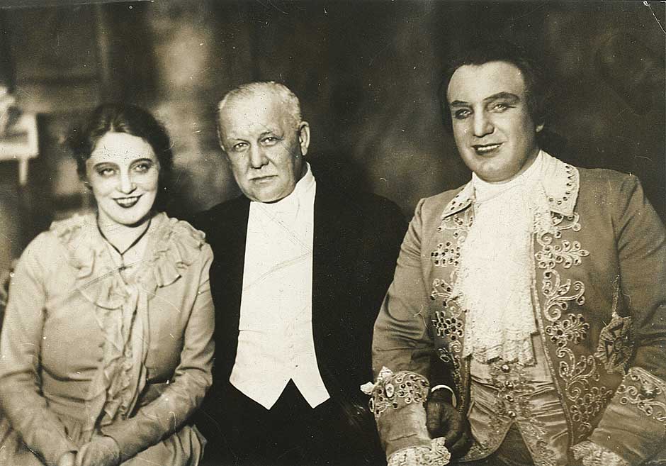 Franz Lehár with his two original stars, Käthe Dorsch and Richard Tauber.