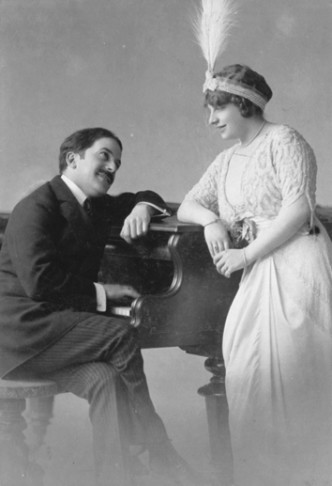 Bruno Granichstaedten together with singer Betty Fischer in 1915. (Photo: Archive Ernst Kaufmann)