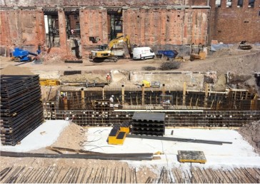 The below-the-stage area under construction. (Photo: Staatsoperette Dresden)