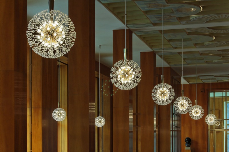 The impressive "Socialist" foyer of the main opera house in Leipzig. (Photo: Matthias Konsgen/Oper Leipzig)