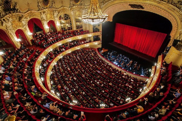 The auditorium of the Komische Oper Berlin. (Photo: Gunnar Geller/Komische Oper)