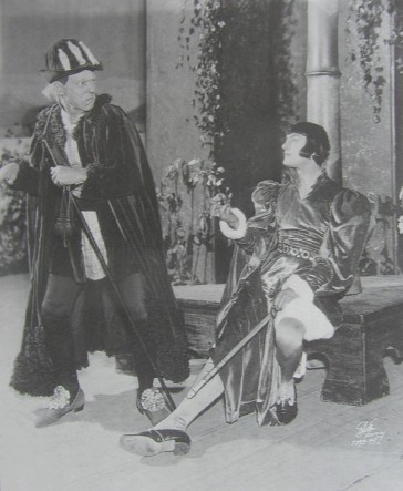 Dennis Kings playing the beggar-poet Francois Villon in Friml's "The Vagabond King." From Ethan Mordden's "Anything Goes." (Oxford University Press)