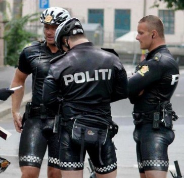 Finnish police officers giving out parking tickets. (Photo courtesy of BONER magazine)