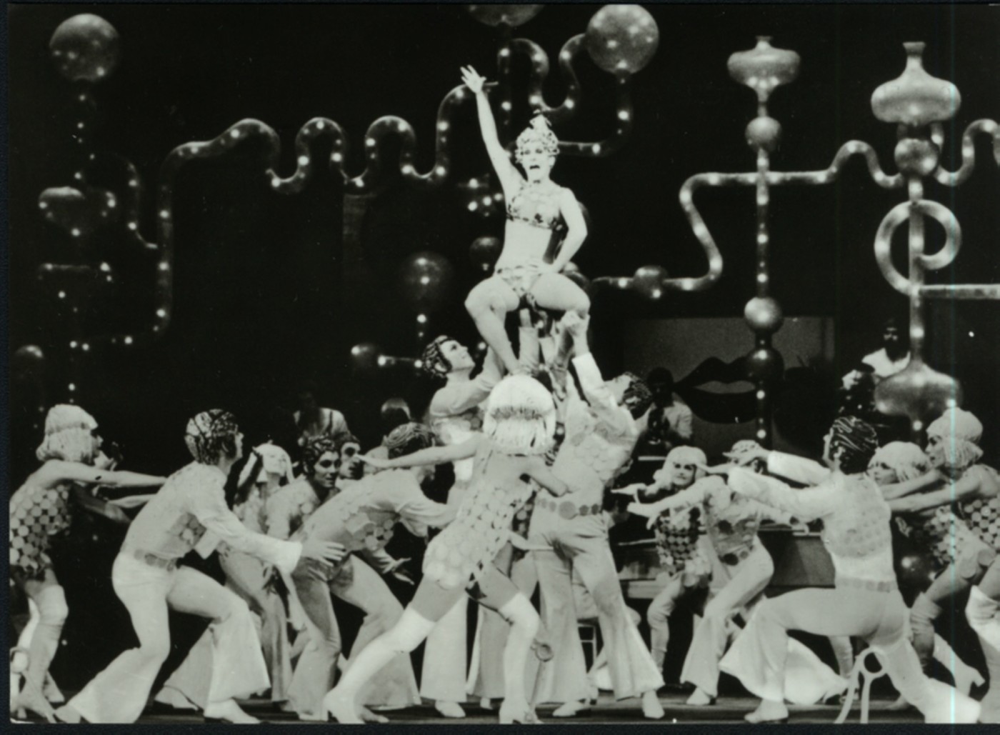 Scene from the DDR show "Eine Frau nach Maß," 1971.