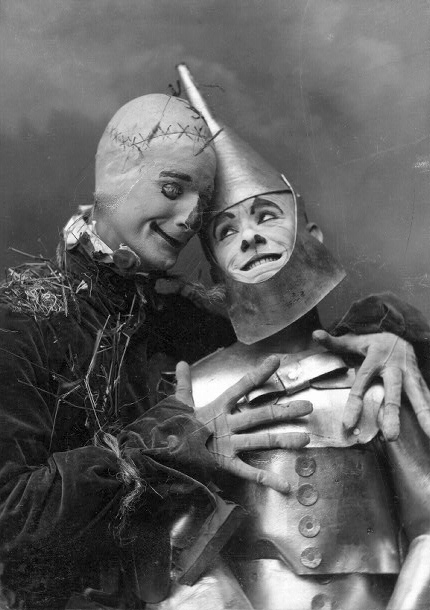 Fred Stone as the Scarecrow and David C. Montgomery as the Tin Woodman in the 1902 stage extravanganza "The Wizard of Oz."