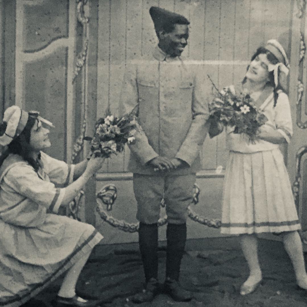 English, French and Russian theater performance in a prison war camp in Cottbis (Brandenburg) during World War 1. (Photo: Paul Tharan/Stadtarchiv Cottbus)