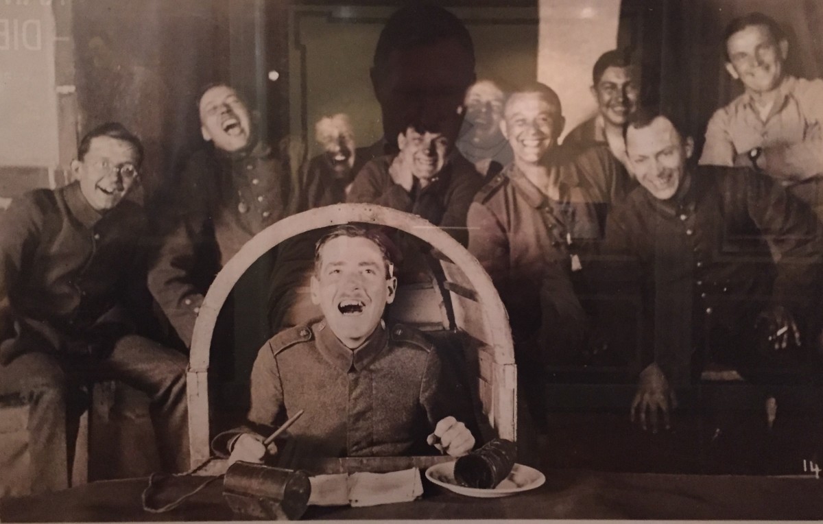 German soldiers performing in World War 1, no details about location and year given. (Photo: From the Archive of Deutsches Historisches Museum, Berlin)