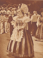 Opulent Swiss costumes for the original production of "Grüezi" in Zurich. (Photo: Bühne Burgäschi)