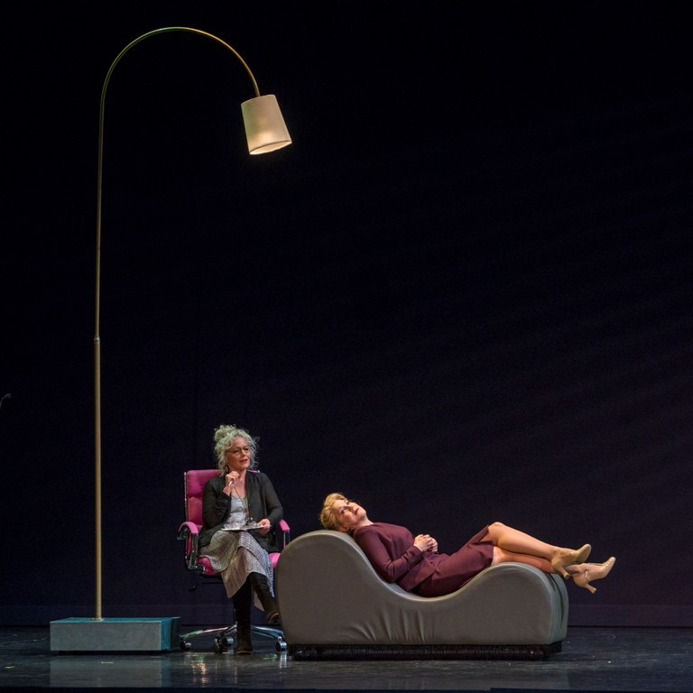 Amy Irving (l.) and Victoria Clark in "Lady in the Dark" at City Center, New York, 2019. (Photo: Richard Termine)