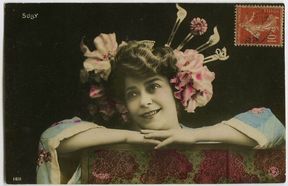 A historical postcard showing Mariette Sully in a production of "The Geisha." (Photo: Kurt Gänzl Archive)