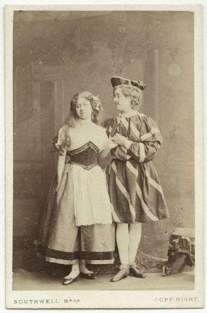 Lydia Maitland and Sophia Pelham in "Rumpelstiltskin." (Photo: Kurt Gänzl Archive)