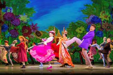 “Mary Poppins” As London’s Unashamedly Old-Fashioned Christmas Spectacle