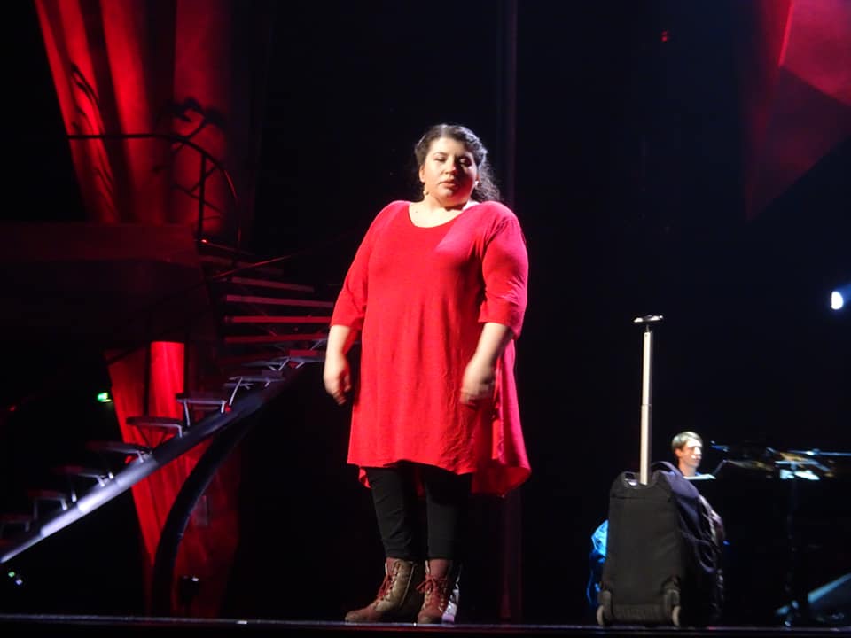 Barbara Colceriu  singing "ICE" at the Bundeswettbewerb Gesang, 2019. (Photo: Petra Knickmeyer)