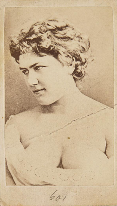 Another highly revealing portrait of Hermine Meyerhoff from the 1870s. (Photo: Theatermuseum Wien)