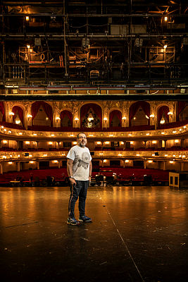 Komische Oper intendant Barrie Kosky. (Photo: Jan Windszus Photography)