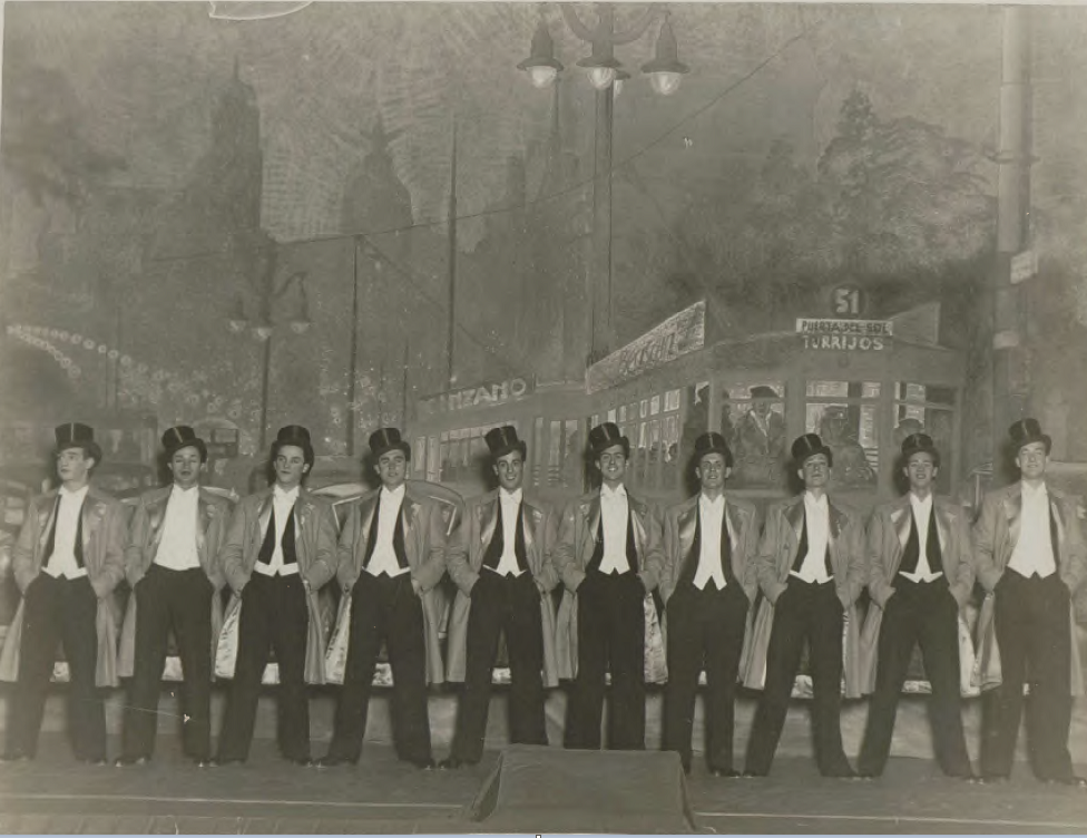 "Siete colores": The indefinable cataloguing boys / Teatro de la Zarzuela, 1934. (Photo: Fondo Guillermo Fernández-Shaw, Fundación Juan March, Madrid)