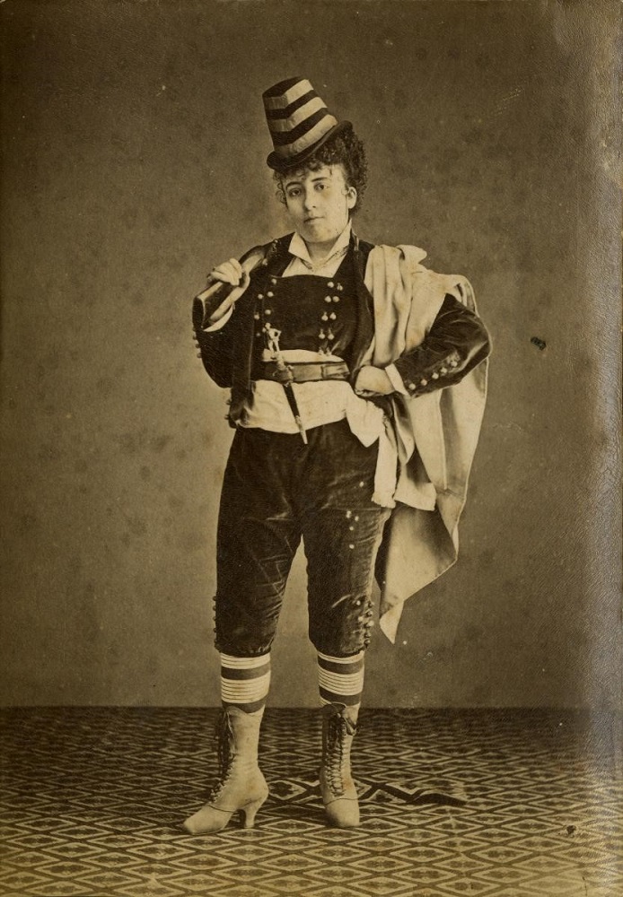 Dolores Franco de Salas as Fragoletto in "Los brigantes," around 1875, Teatro Español, Barcelona. (Photo: [Esplugas], Centre de Documentació i Museu de les Arts Escèniques, Barcelona) 
