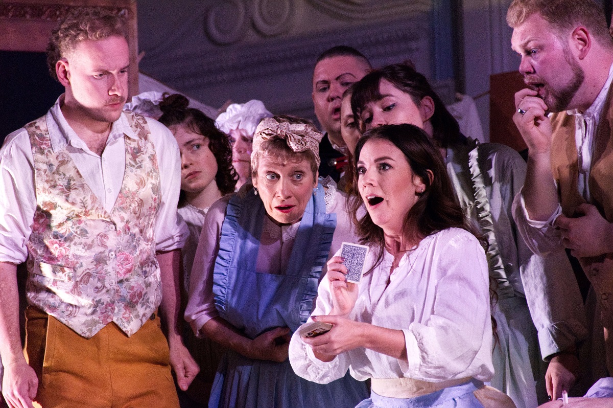 The ensemble in "Belle Lurette" at New Sussex Opera. (Photo: Colin Chapman)