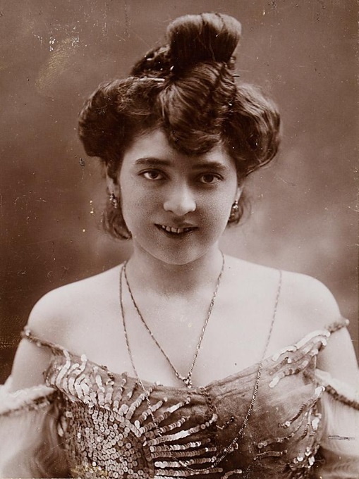Fritzi Massary in 1905 in Vienna. (Photo: Rudolf Krziwanek / Theatermuseum Wien)