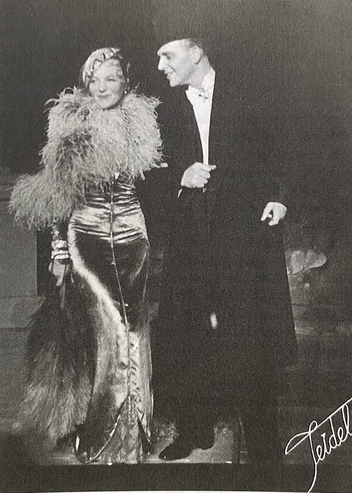 Gitta Alpár and Arthur Schröder as Madeleine and Aristide de Faublas in "Ball im Savoy". (Photo: From Karin Meesmann's "Pál Ábrahám" / Hollitzer)