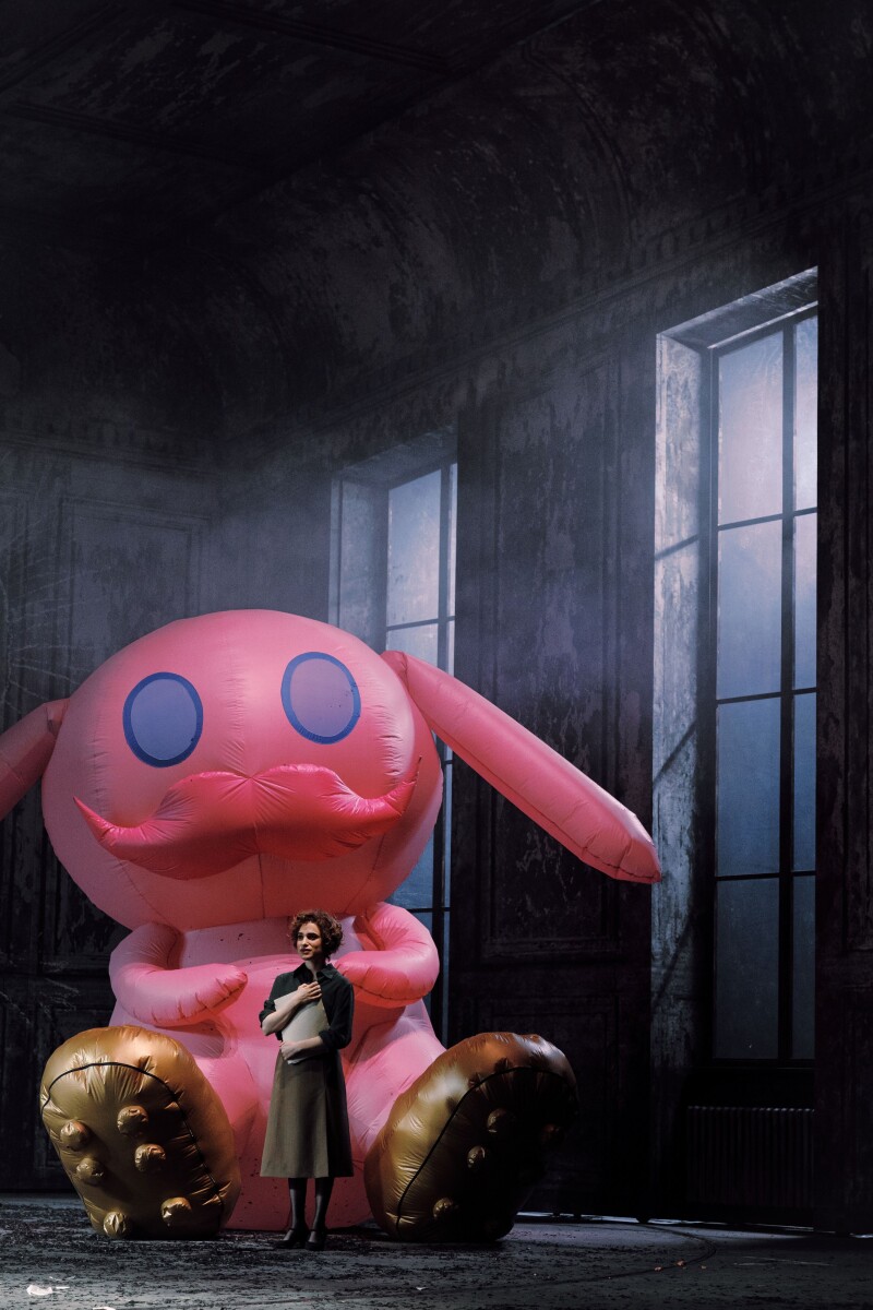 Juliette Khalil as Ida Grünwald in "Aschenbrödels Traum". (Photo: Marco Sommer/Volksoper Wien)