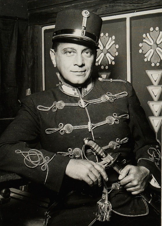 Ivan Petrovich in "Die gelbe Lilie" in Vienna, 1934. (Photo: Atelier Willinger/Theatermuseum Wien)